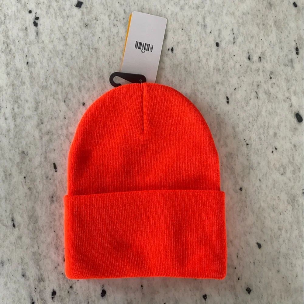 NWT Carhartt Adult Knit Cuffed Beanie